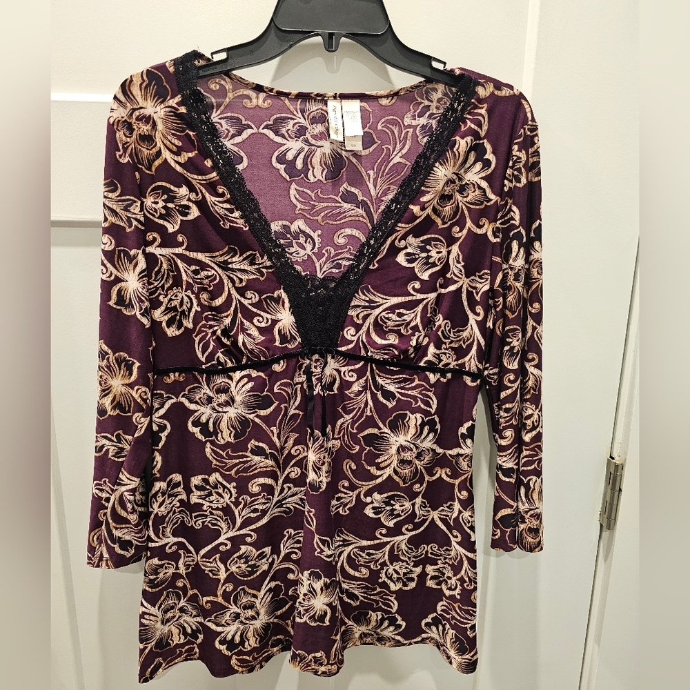 Ambrielle Floral Lace Trim V-Neck Tunic Top Purple Beige Long Sleeve Women’s L - Picture 1 of 7